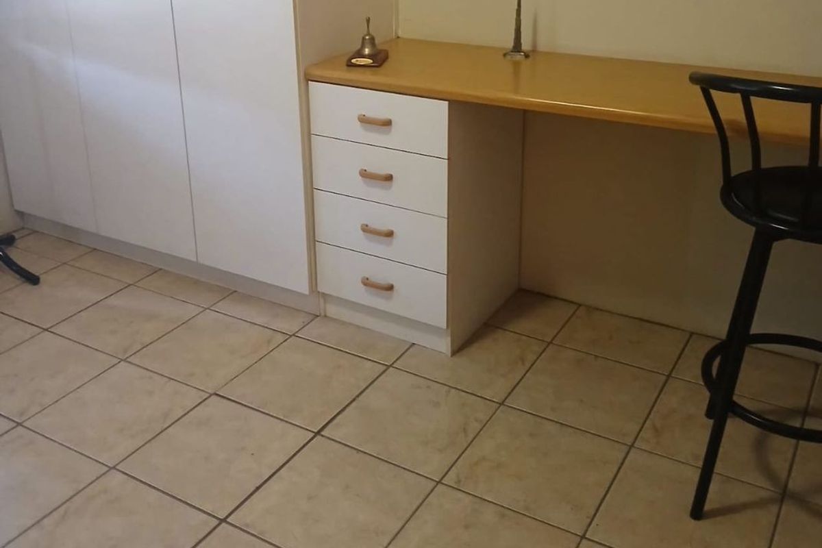 PRIME OFFICE SPACE IN SCOTTSVILLE - Photo 5