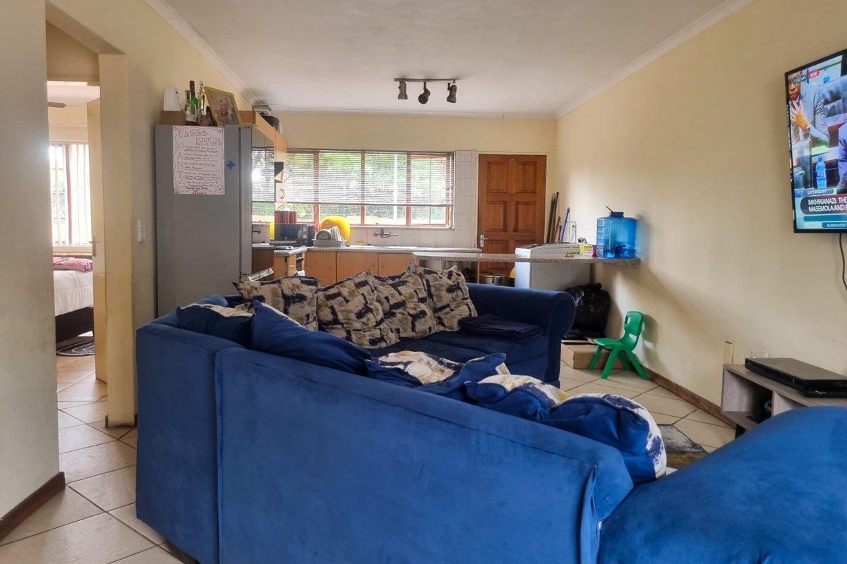 Lock Up and Go Family Apartment - Photo 3