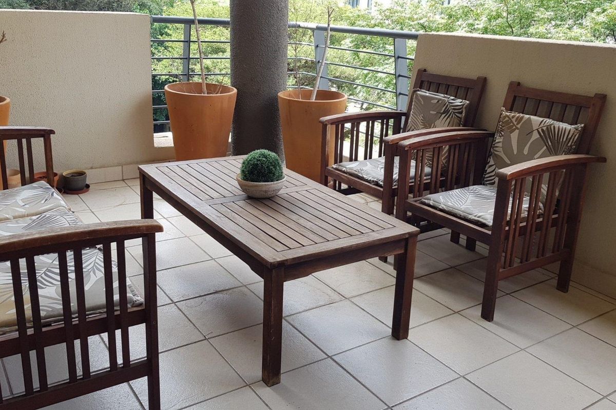 Elegantly Furnished Apartment to Let in the Heart of Sandton - Photo 4