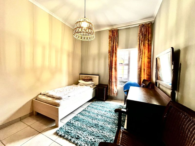 3 Bedroom Townhouse - Photo 10