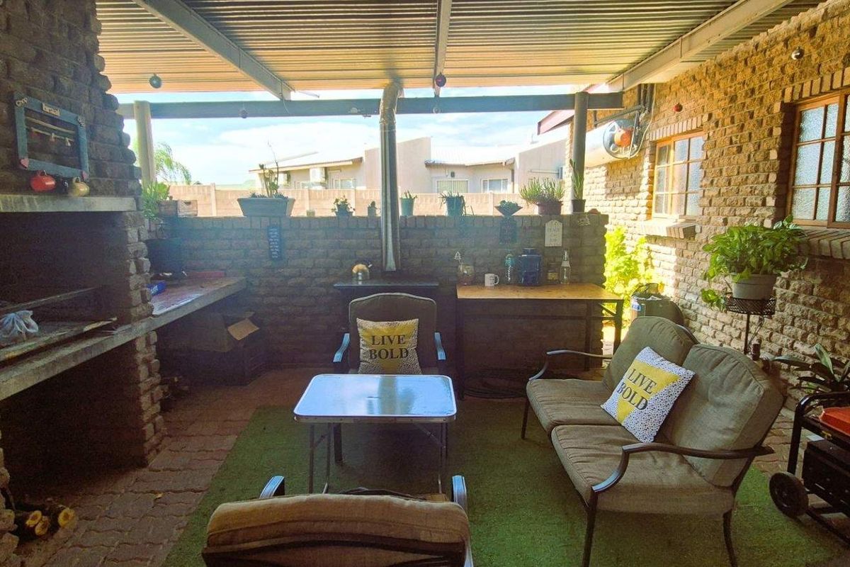 Great Starter Home with Practical Features and Room to Grow - Photo 4