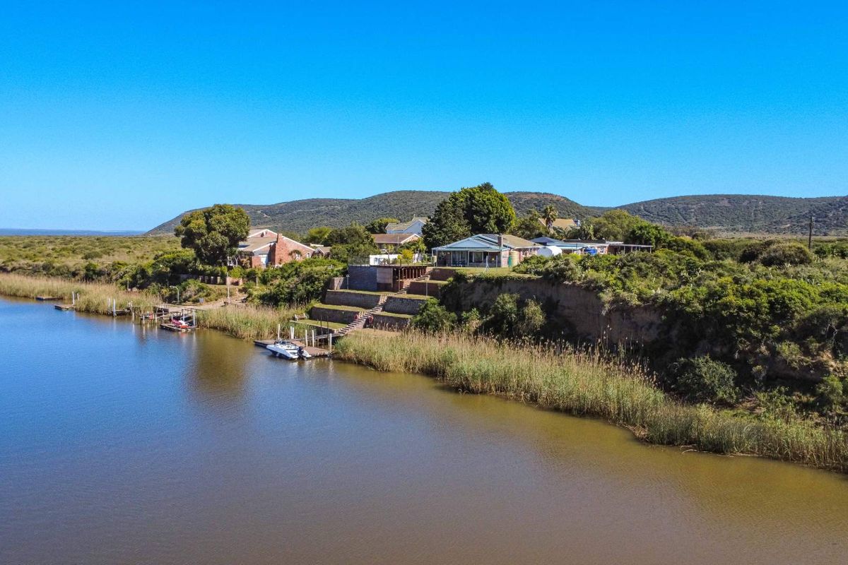 Prime Riverfront Home for Sale on the Sunday’s River - Photo 4