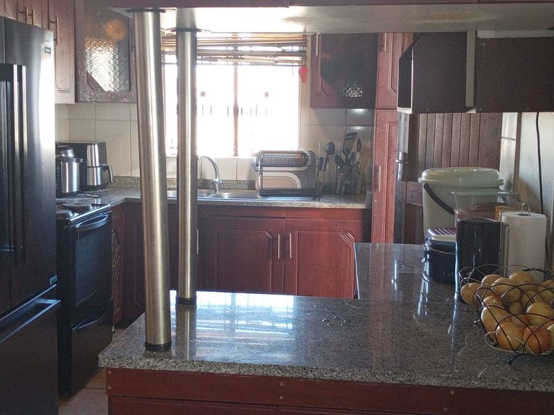 Property for Sale In Danville. - Photo 5