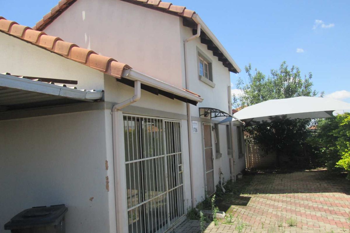 '' VERY BEAUTIFUL ,NEAT AND CLEAN [3] THREE BEDROOMS HOUSE FOR SALE IN WEST VIEW SECURITY ESTATE[ BARGAIN ] - Photo 3