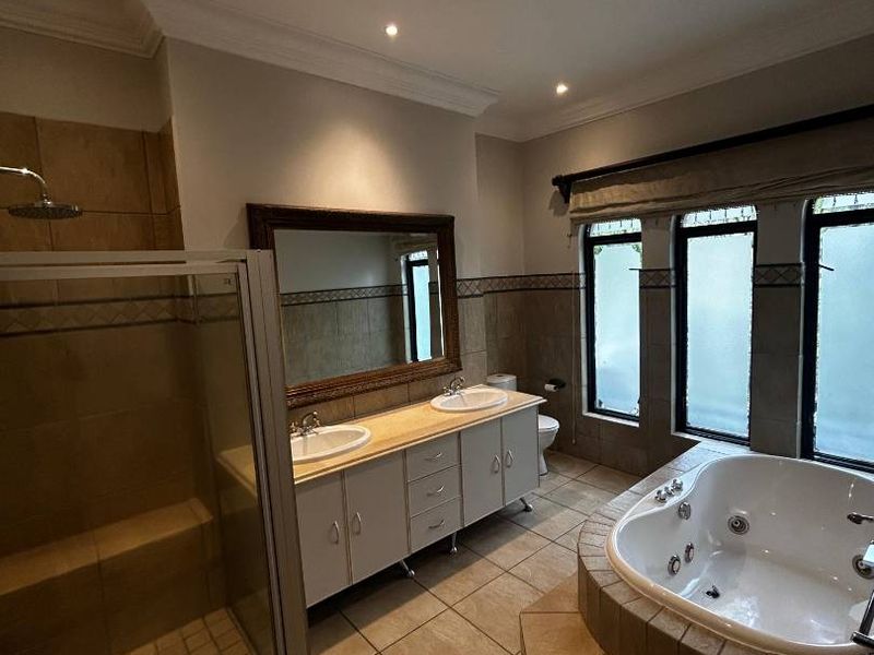 Where Comfort Meets Corporate Living - Photo 10