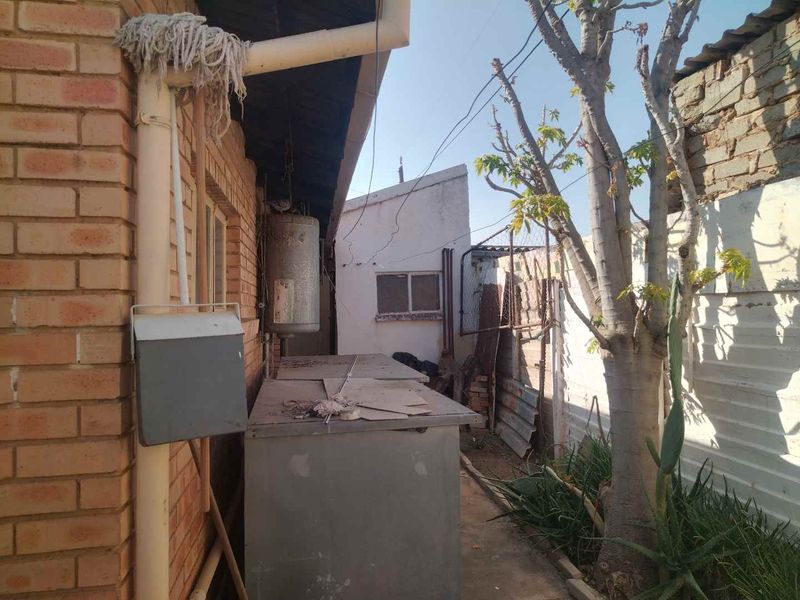 3 bedrooms house to rent in Mabopane E - Photo 3