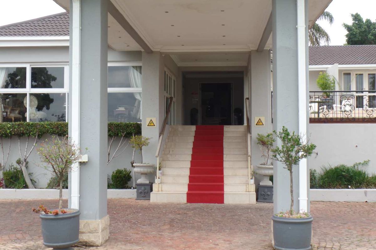 Guesthouse in Groenkloof offering amazing views - Photo 4