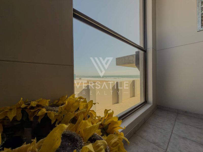 Luxury Beachfront Living – Exceptional 4 Bedroom Home with Unmatched Views - Photo 10