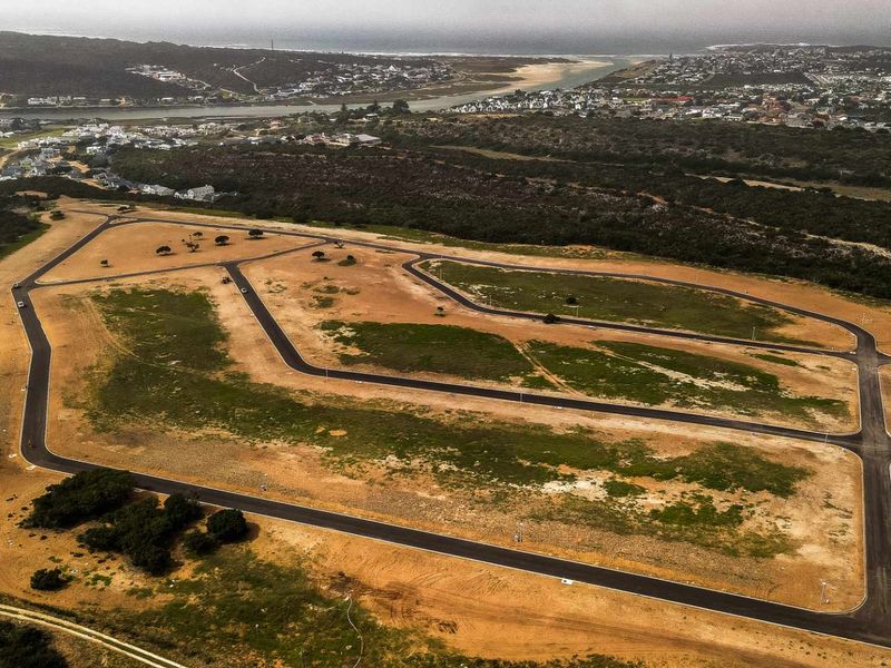 Now is you chance - make your real estate dream a reality! - Photo 2