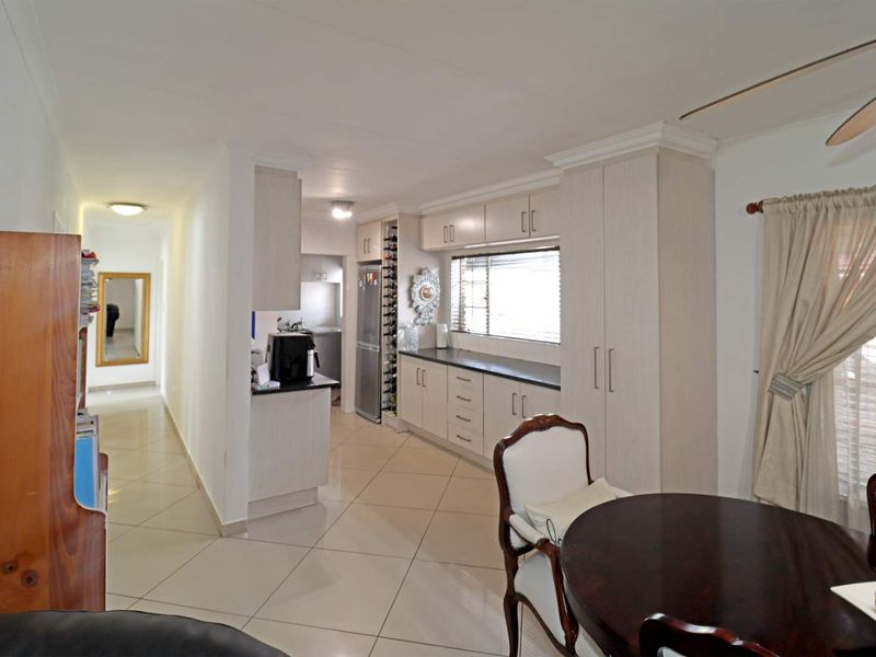 Beautiful Family Home with Separate 2-Bedroom Flatlet in a Prime Area - Photo 10