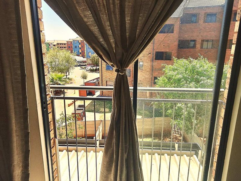 OPULENT LIFE STYLE - Photo 10