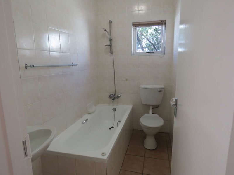 Spacious 4-Bed Unit in Secure Avis Complex – 135m2 of Comfort - Photo 10