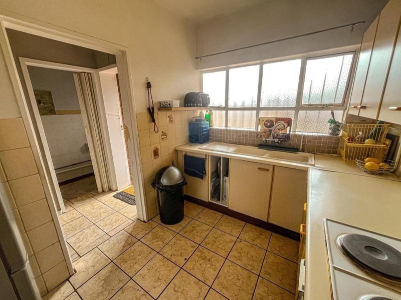 Experience Secure Modern Comfort in This Expansive Towerby Duplex - Photo 8