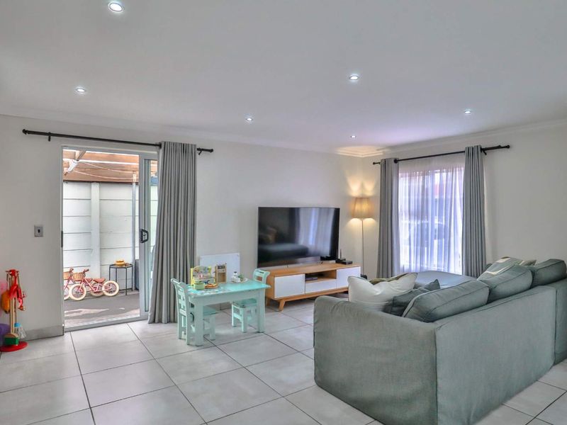 Diamond in the Rough/ Modern 2 Bed Home - Photo 5