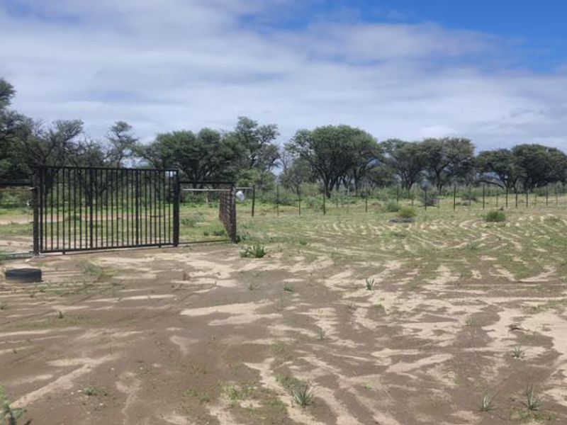 SMALLHOLDING FOR SALE NEAR WINDHOEK - Photo 3