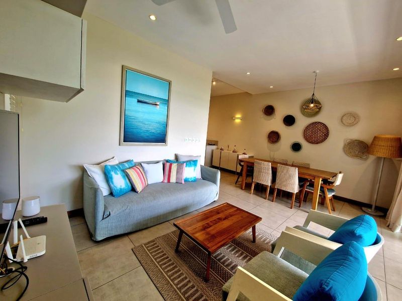 Elegant Sea Front Appartment in small secure estate - Photo 8