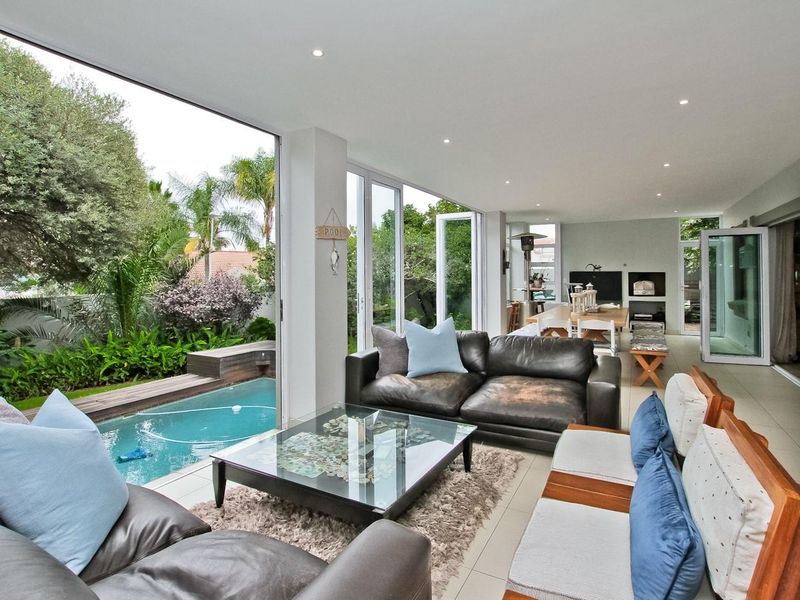 Palatial Home in Beautiful Secure Hurlingham Manor - Photo 2