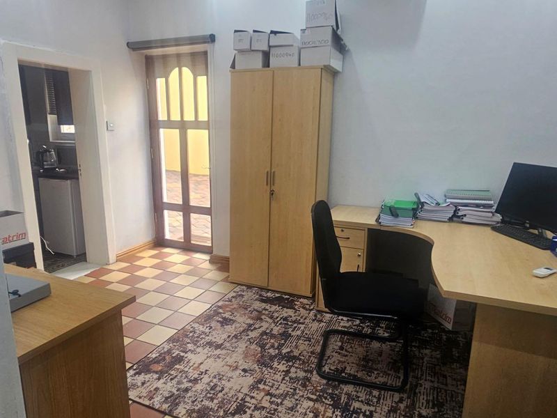 2x Business Properties: Office & Vacant Land  For Sale in Windhoek - Photo 6