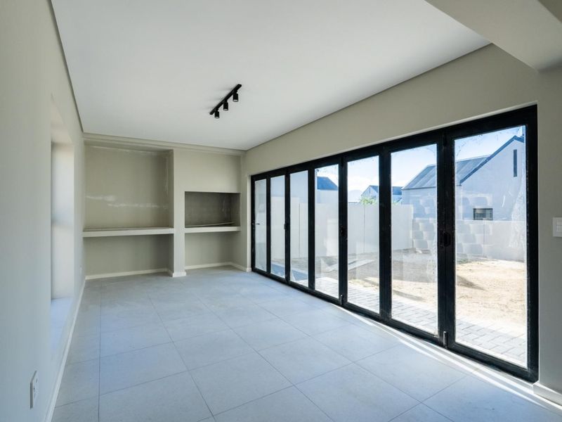 Modern 3-Bedroom Home in Aan de Wijnlanden Estate - Photo 2