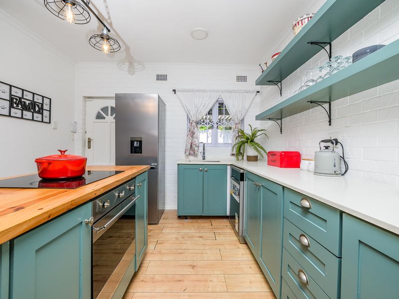 Modern 3 Bedroom Townhouse | Walk to Umhlanga Beach | Private Garden | Exclusive Mandate - Photo 9