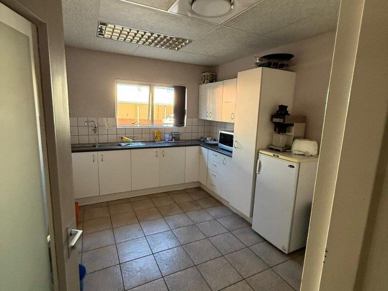 Business/Offices – Independence Ave, Windhoek - Photo 2