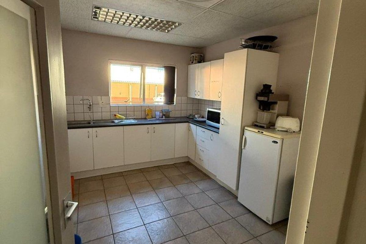 Business/Offices – Independence Ave, Windhoek - Photo 2