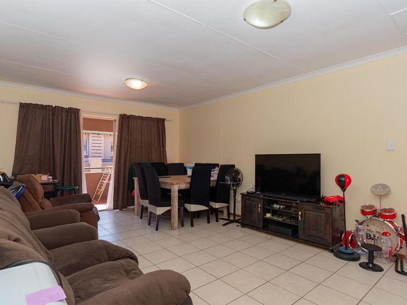 WHY PAY RENT - Photo 6