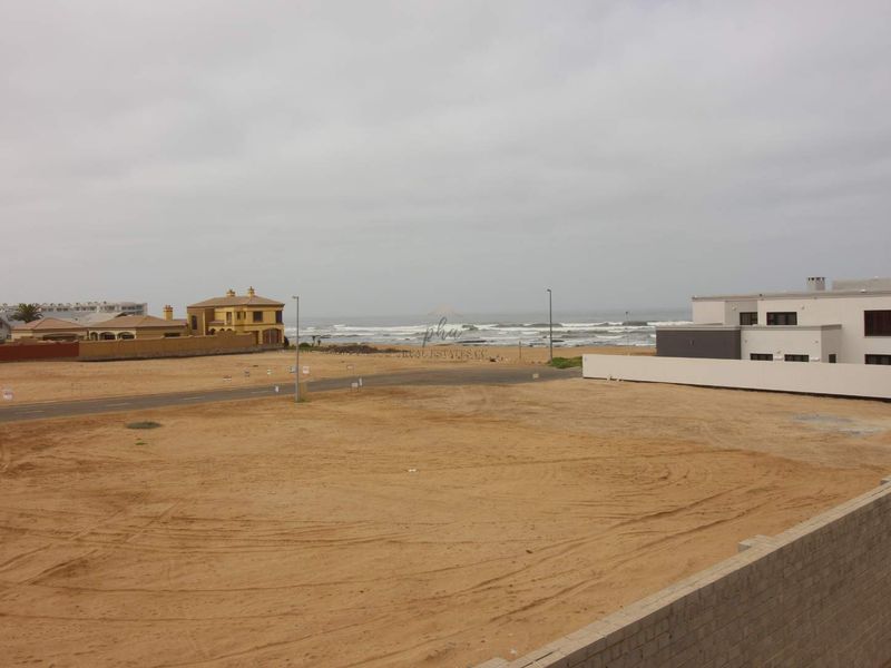 5 Bedroom family home for sale - Swakopmund (Vogelstrand) - Photo 10