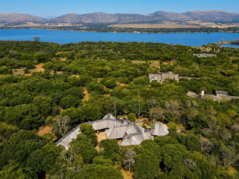 Exclusive Family Estate, K’Shane Lake Lodge - Photo 3