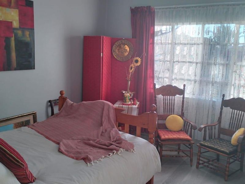 3 Bedroom House for Sale in Bayswater - Photo 10