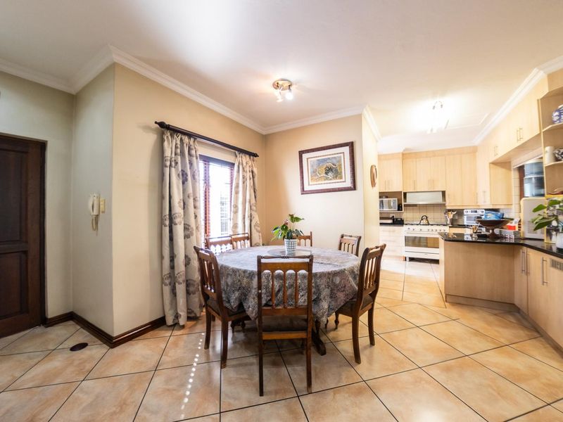 FIVE STAR RATING! - Photo 9