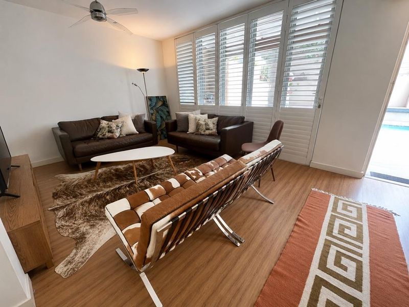 Hendra - Modern Family Townhouse with Private Pool in Central Umhlanga - Photo 6