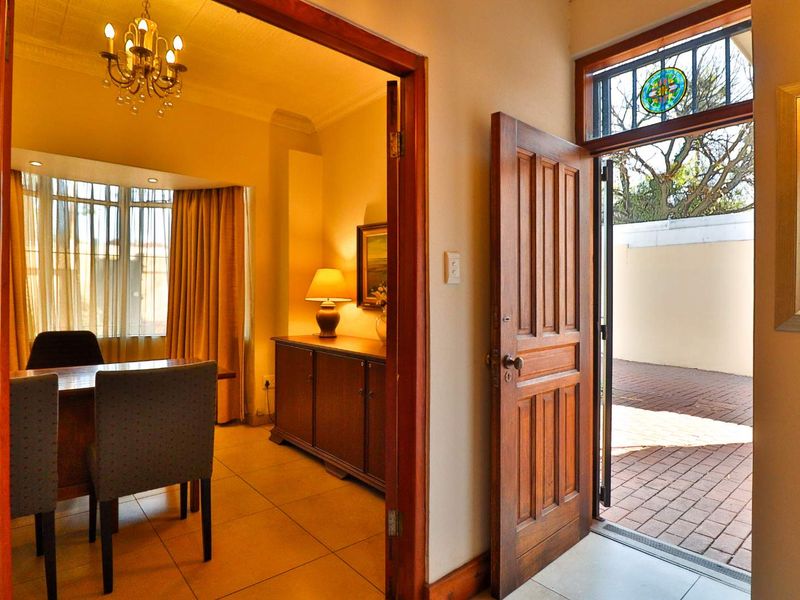 4 BEDROOM HOUSE FOR SALE IN BROOKLYN - Photo 2