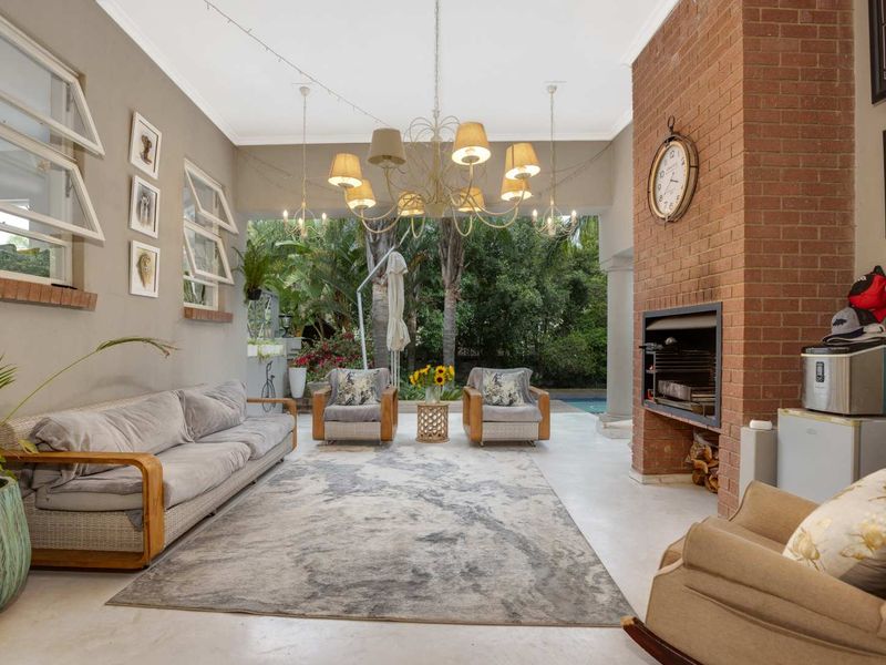 4 Bedroom House for Sale in Dainfern Golf Estate - Photo 2