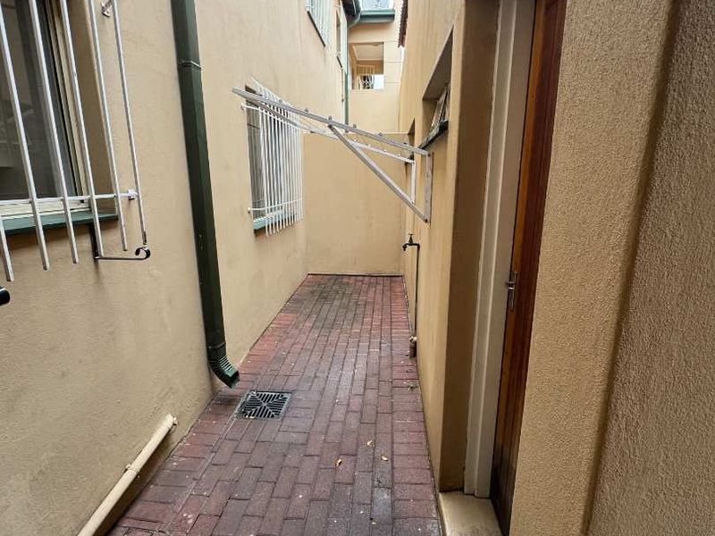 Two Bedroom Townhouse For Sale - Photo 10