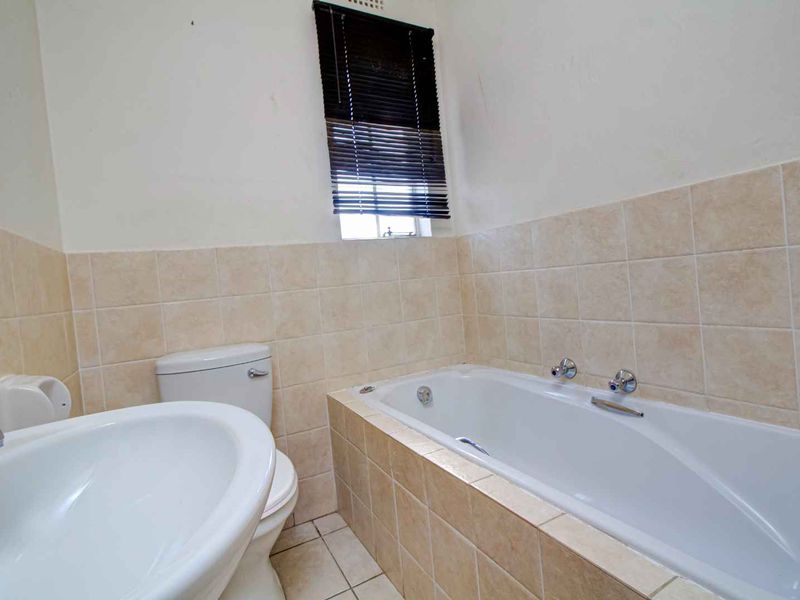 Move in Ready - Photo 10