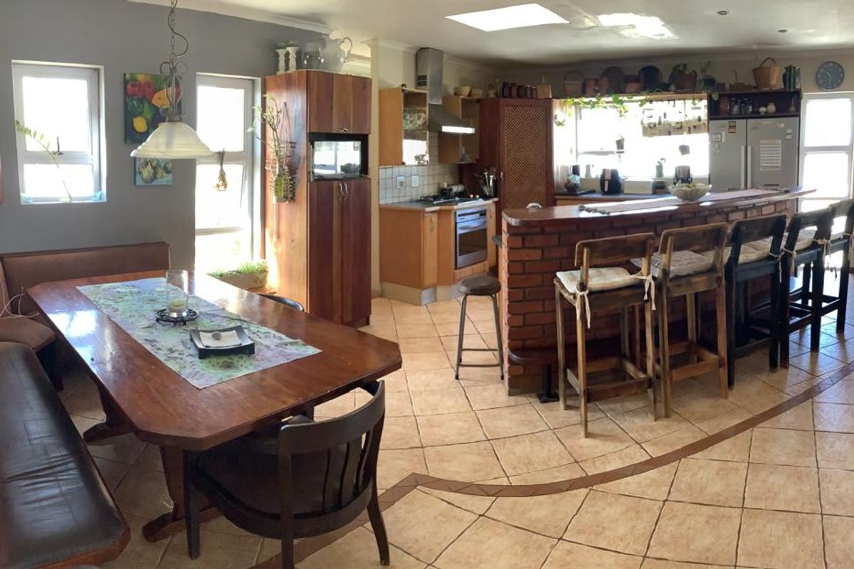 3 Bedroom house with flat for sale - Henties Bay - Photo 3