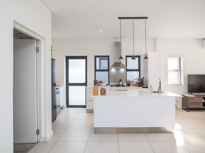 Three-Bedroom Home with Unique Views on Paarl Valleij Lifestyle Estate & Farm - Photo 4