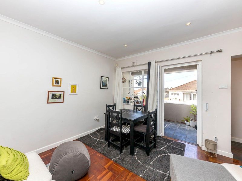 Find of the Season - Sundowner's Paradise with 2 Parkings - Photo 2