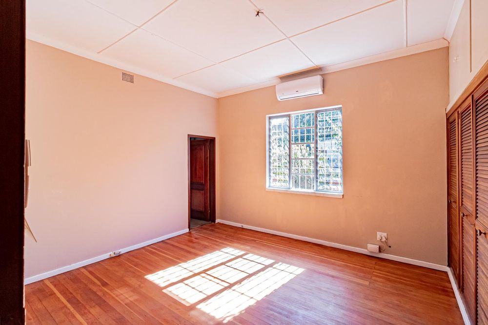MAIN BEDROOM 2
