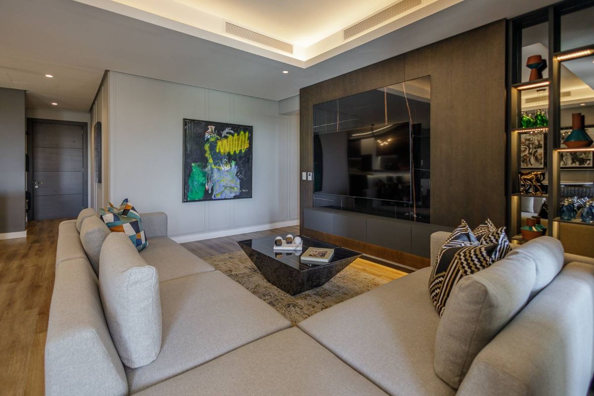 Sophisticated 3-Bedroom Apartment in City Center, Steyn City - Photo 3