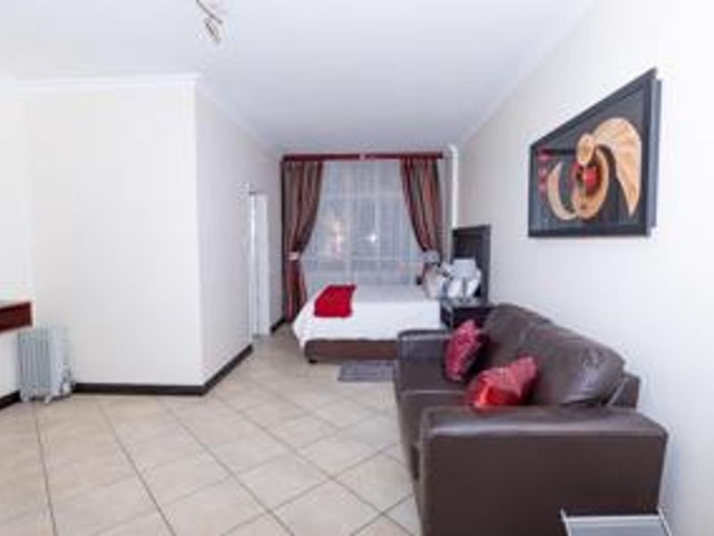 FURNISHED BACHELOR - Photo 7