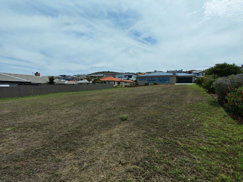 Build Your Dream Coastal Escape: Level 600m2 Stand in Monte Christo - Photo 10