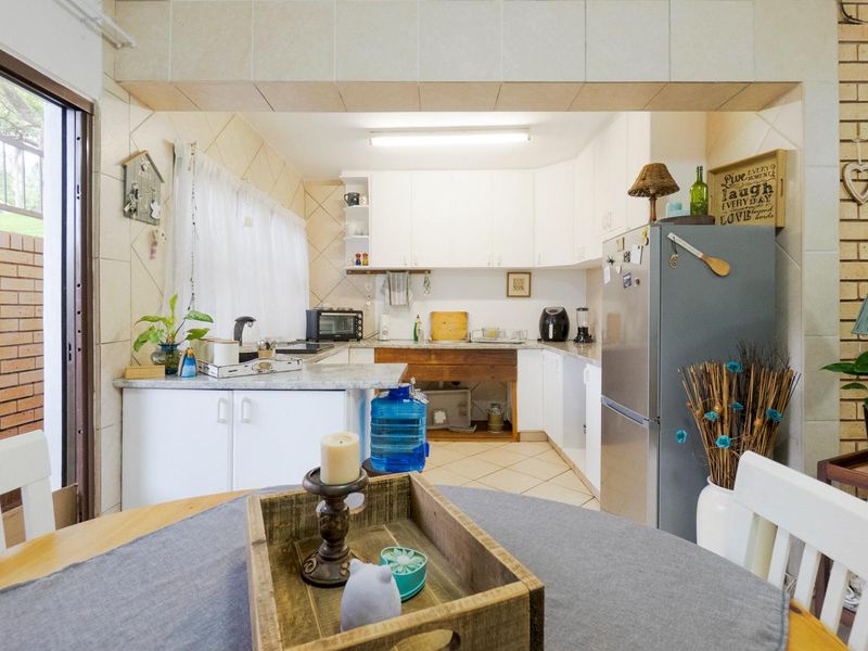 Spacious home with income generating cottage - Photo 5