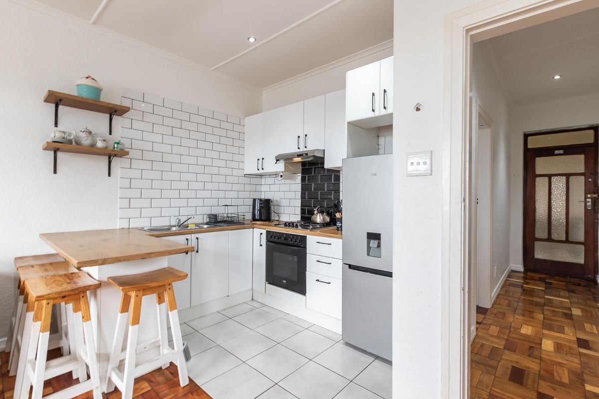 Modern, Spacious , No Transfer Duty - Photo 4