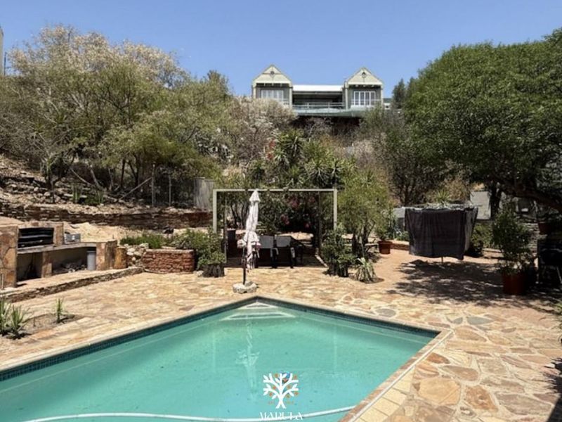 FOR SALE | N$6 300 000.00 | JOINT MANDATE  📍LUXURY HILL, WINDHOEK - Photo 3