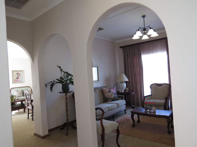 Stunning 4-Bedroom Upmarket Home for Sale in Kakamas – Style, Space & Elegance! - Photo 6