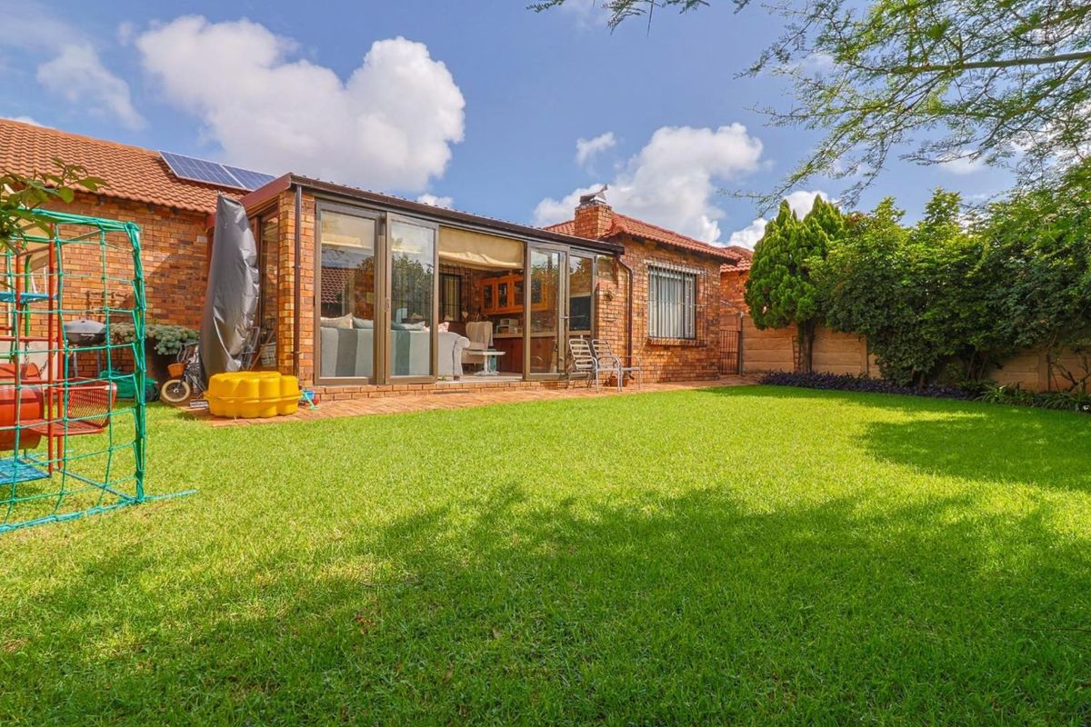 A True Gem with 3 bedrooms for Sale in Radiokop - Photo 4