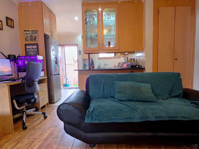 2 Bedroom Townhouse in Meyersdal - Photo 6