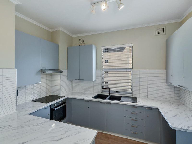 Elegant Victorian Sanctuary in the Heart of Sea Point - Photo 4